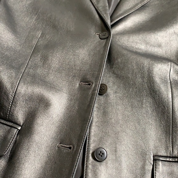 JONES NY leather metallic over black blazer. - Picture 3 of 12